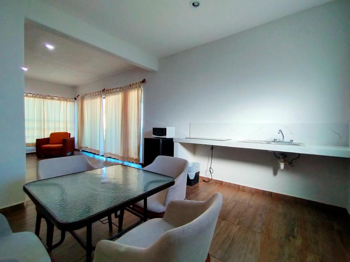 Jose Y Glendy Hotel Progreso  Zewnętrze zdjęcie